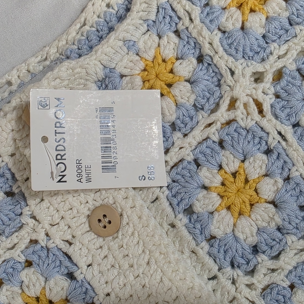 Cotton Emporium Blue and Yellow Vintage Inspired Crochet Crop Top Size Small - Picture 4 of 10